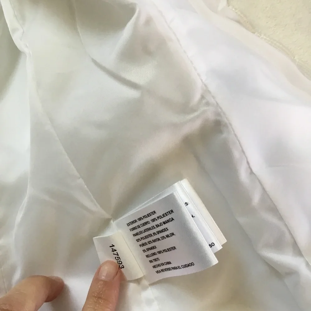 Michael Kors Puffer Jacket in Small - Picture 5 of 6